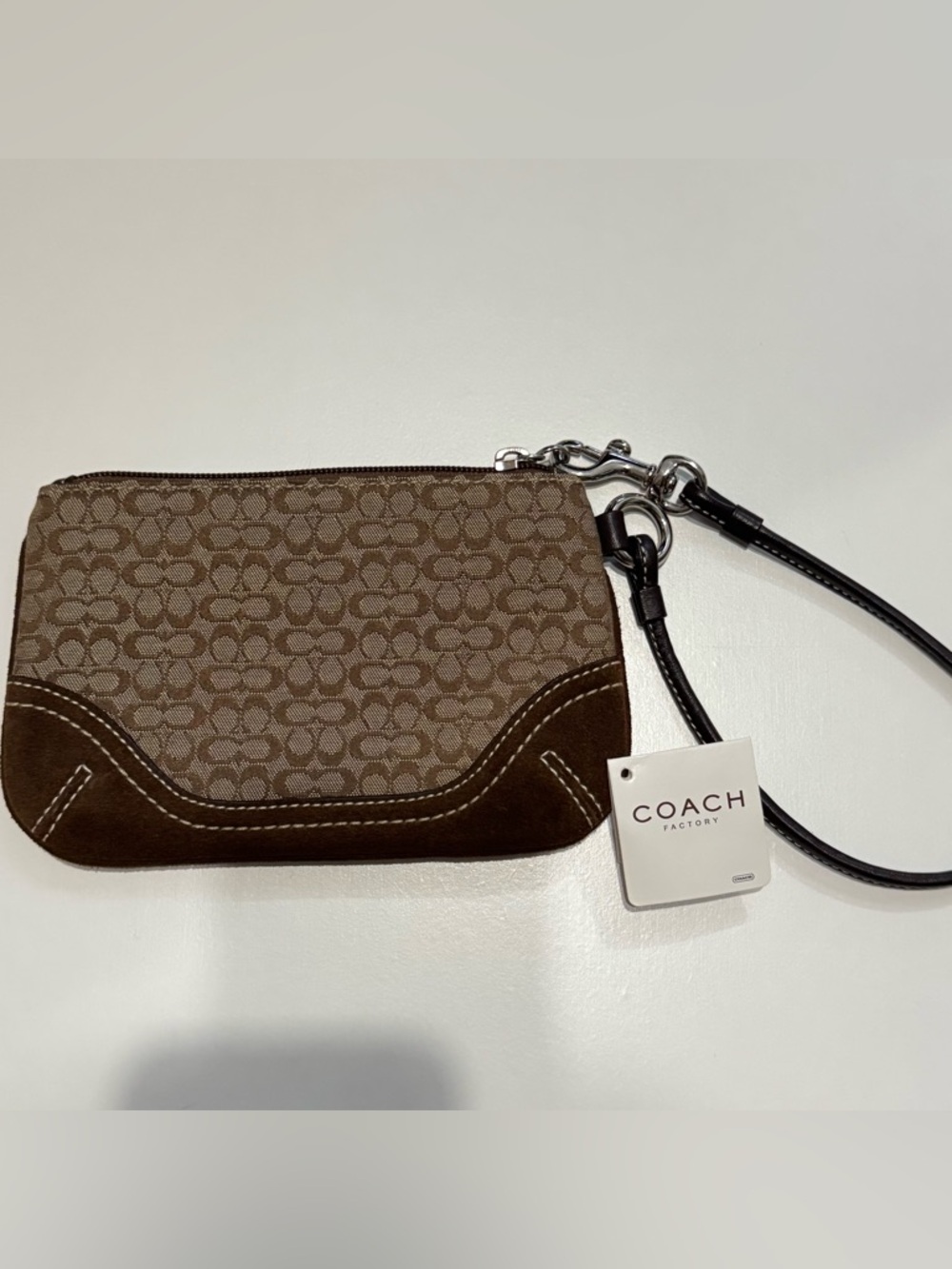New with tags Coach Soho Mini Signature Wristlet – Brown monogram